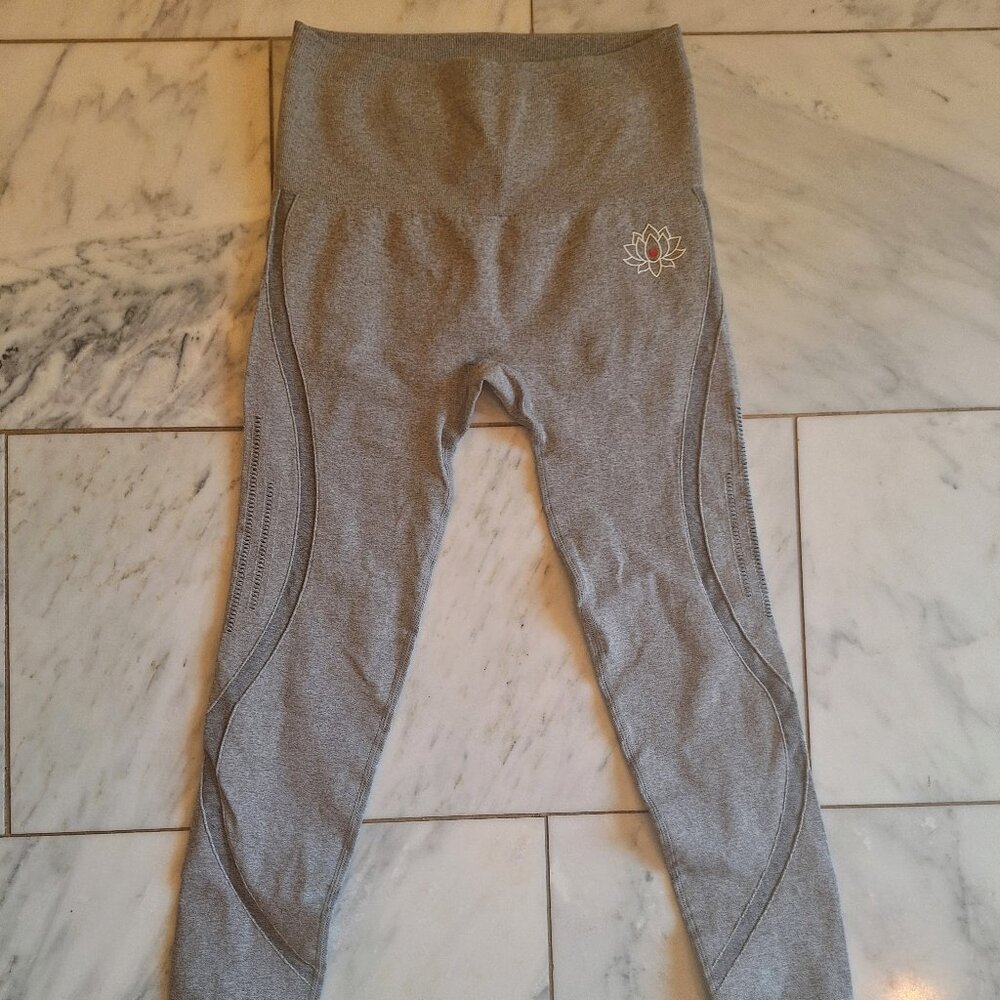 Lotus Supply Heather Grey Leggings